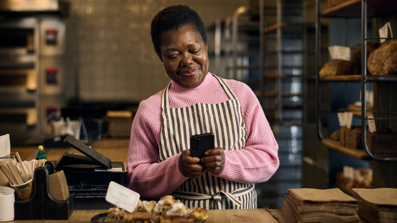 24 0119 VR Desktop 3840X1288 06